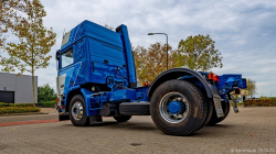 20251019-Tom-Holding-00251